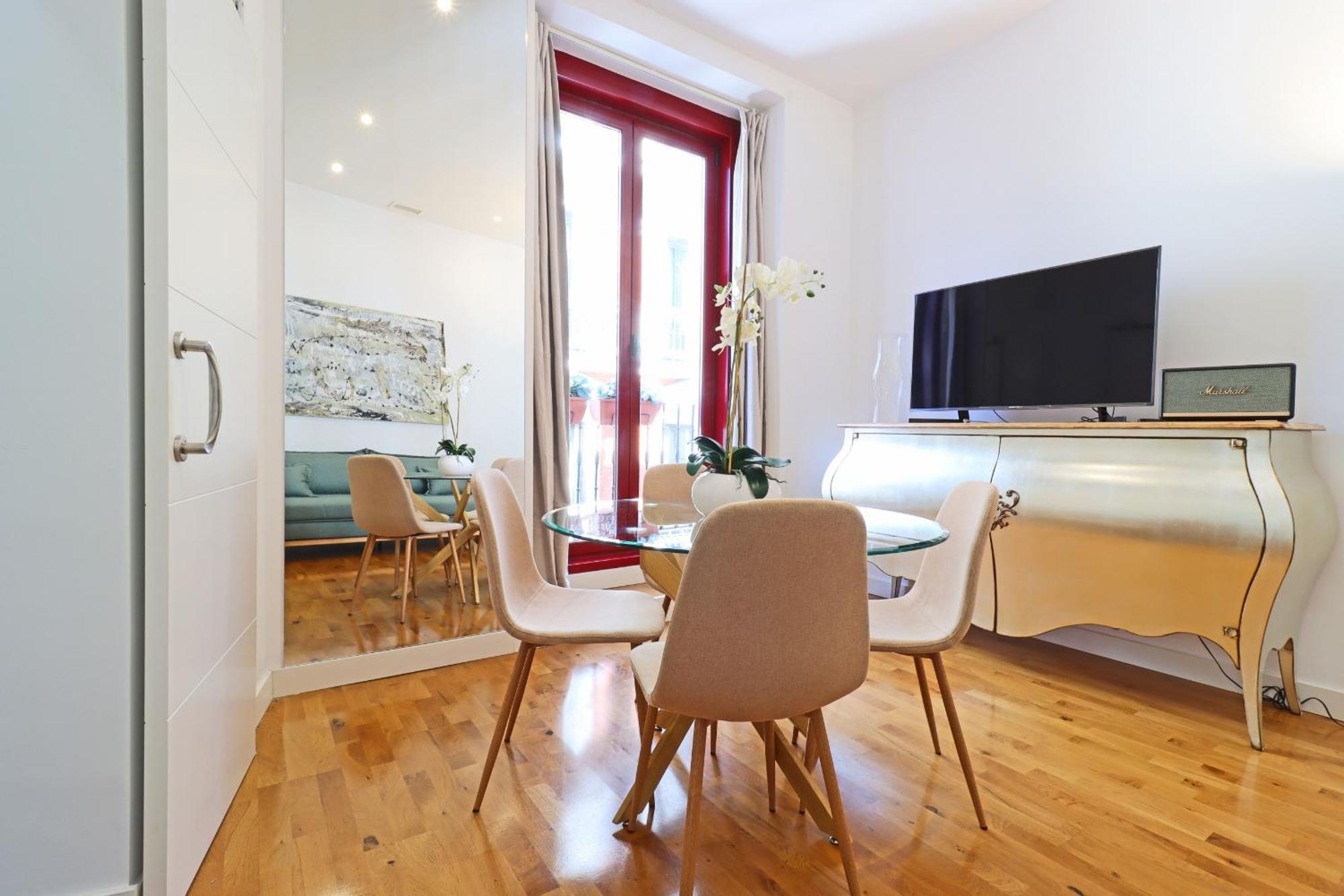 Chueca Suites Madrid Buitenkant foto